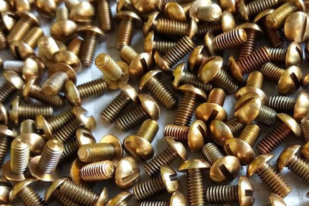 定制三角螺釘必須要明確六個(gè)要素