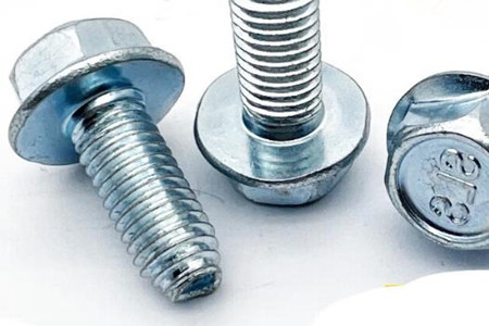 做好三角螺釘清洗和檢查工作，讓工件更堅固！