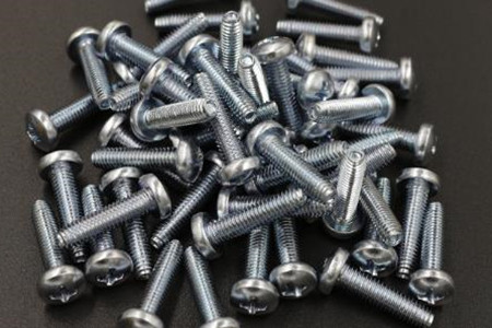 做好三角螺釘清洗和檢查工作，讓工件更堅(jiān)固！