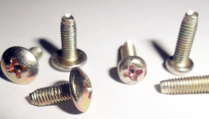 三角螺絲定制時(shí)注意哪些？